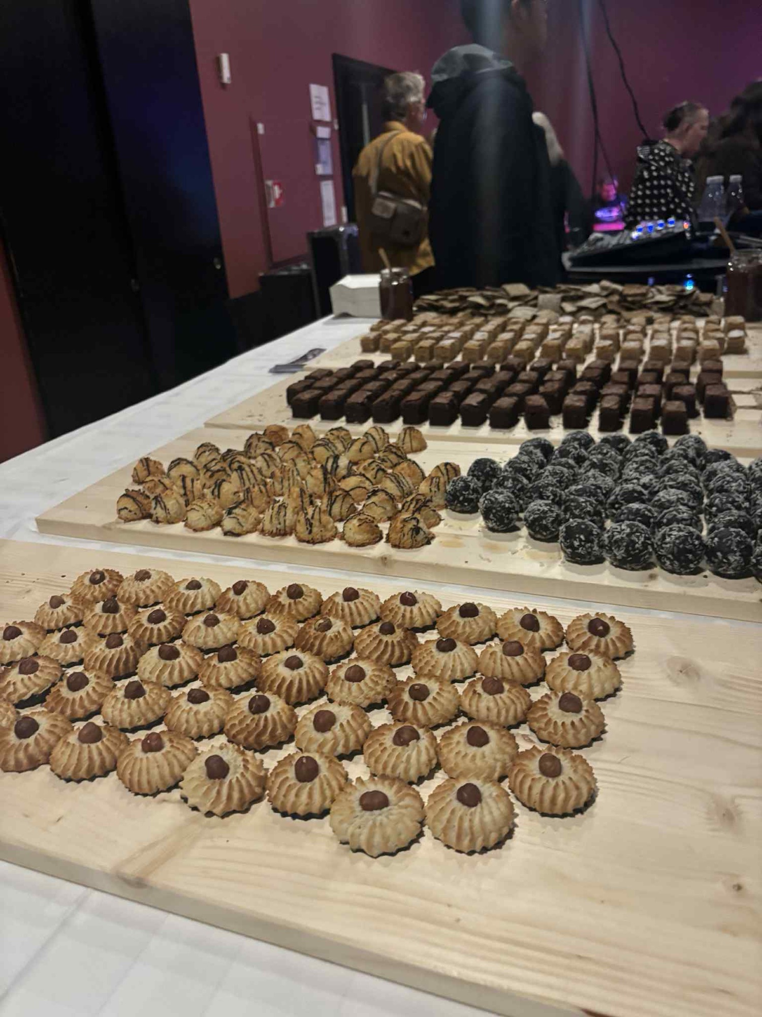 att.t8eysh4-jj1oitahurs_1mn0ib-g1b66q0zg2ua2dz4